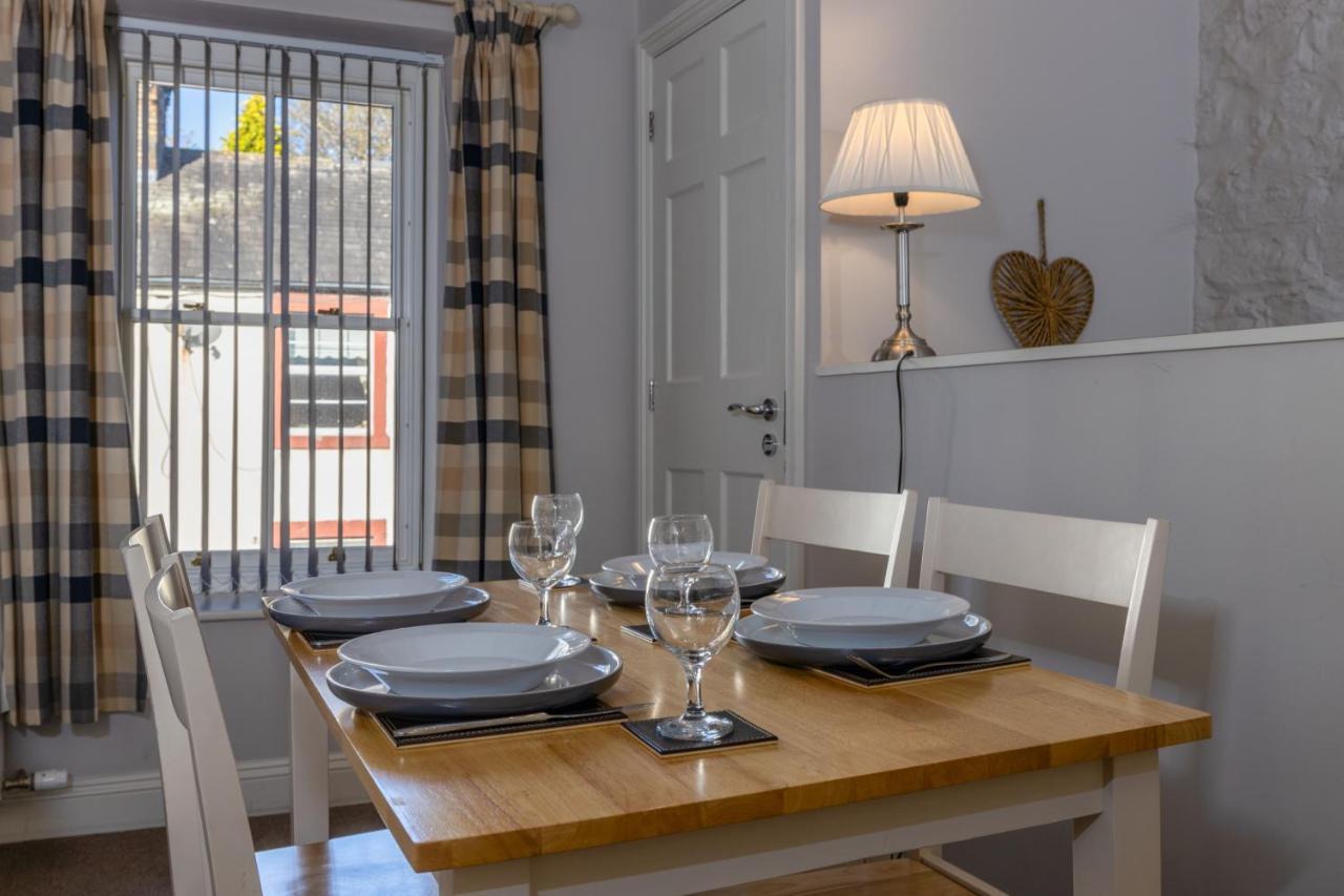 Brampton Holiday Homes - The Mews Apartment Bagian luar foto